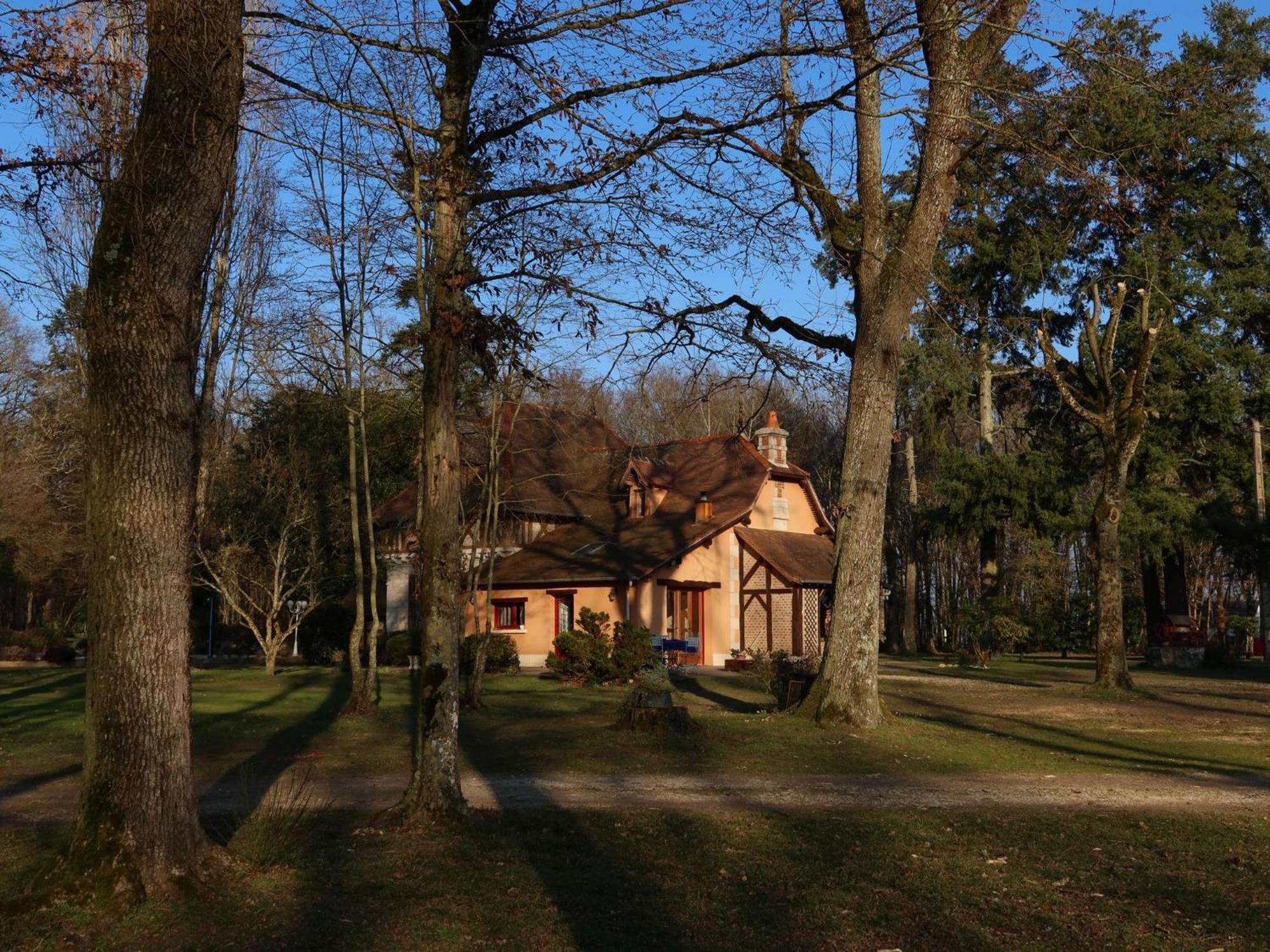 La Faisanderie Saint-Florent-sur-Cher Bagian luar foto